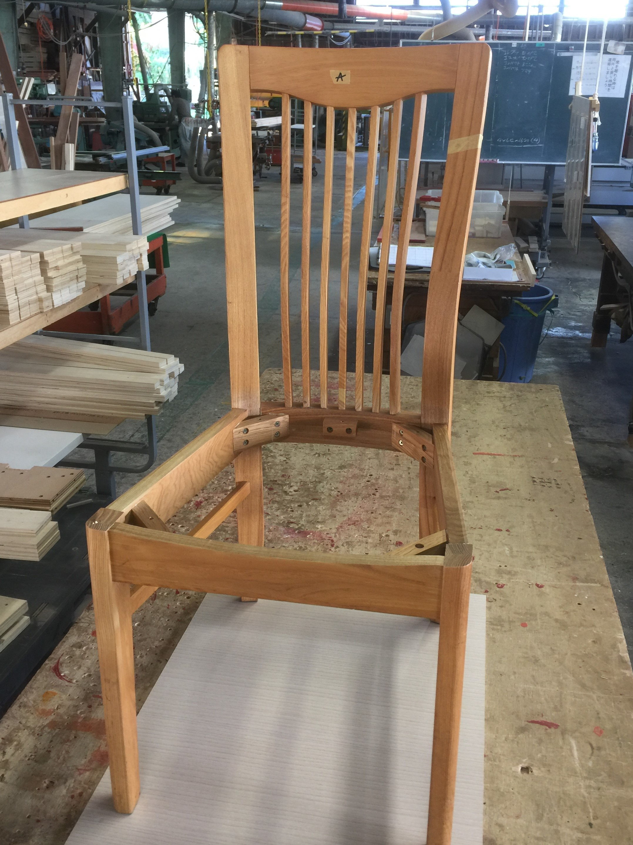 椅子のぐらつき がたつきの修理方法 シノハラ製作所スタッフブログ 株式会社シノハラ製作所