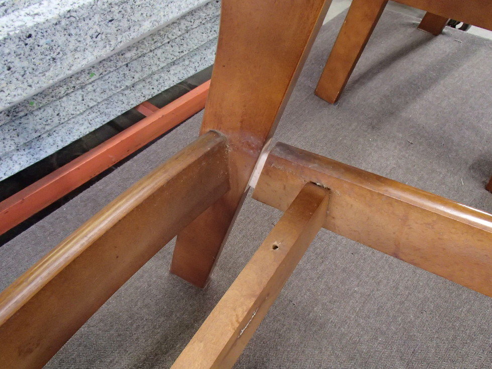 椅子の張替え＆ぐらつきの修理方法 | シノハラ製作所スタッフブログ | 株式会社シノハラ製作所